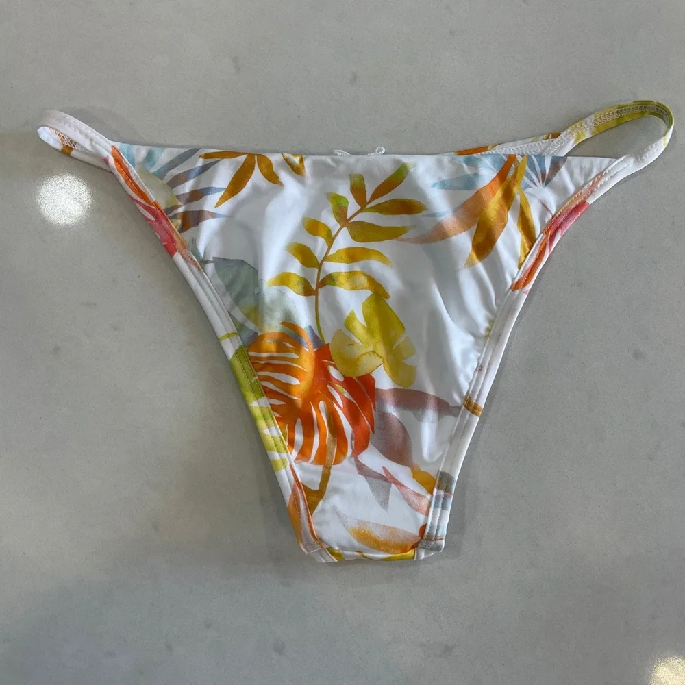 L*Space Tropical Print Bikini Set White Multicolor Bitsy Bottom | NWOT M & XL